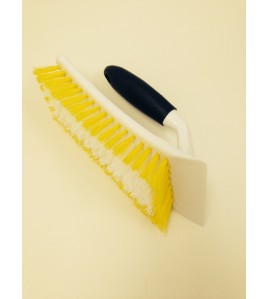 Marino: 8" Scrub Brush W/ Scraper Handle Marino: 8" Scrub Brush W/ Scraper Handle